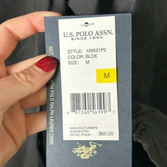 U.S. Polo Assn Men’s Mesh Lined Windbreaker in Black - Picture 3 of 7